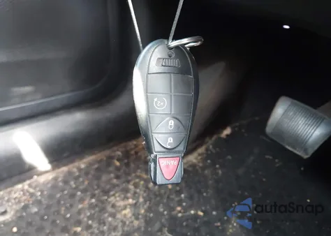 2016 Jeep Cherokee Latitude из США, поврежденный, VIN 1C4PJMCS5GW299959